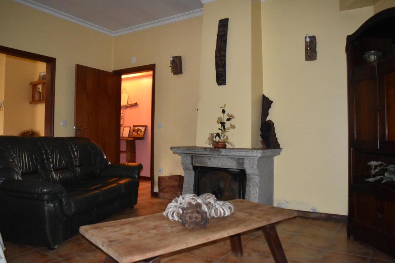 Casa Na Serra Da Estrela Melo Bagian luar foto